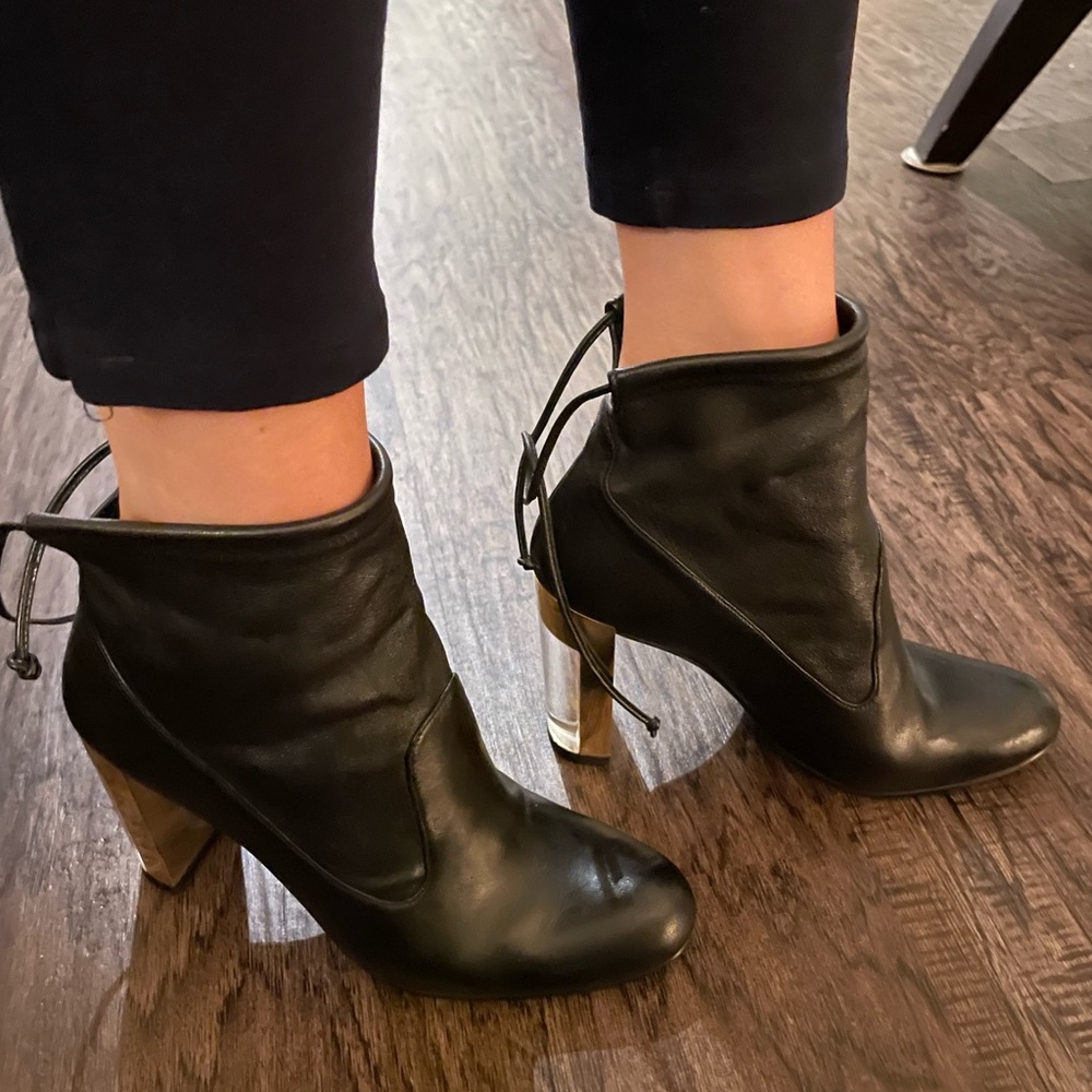 Ankle Stuart Weitzman bootie